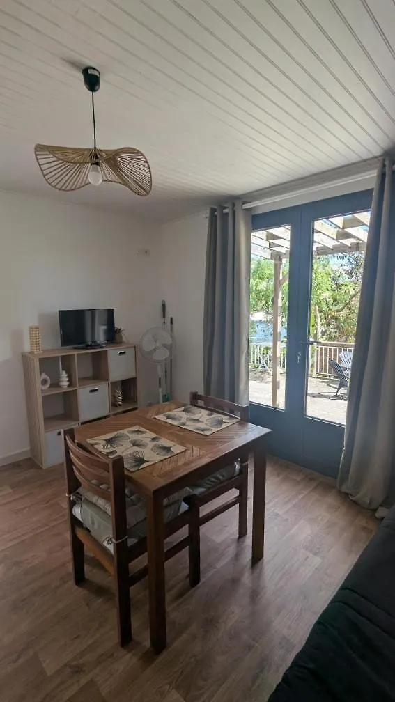 Apartment Ti Kaz Chez Anita Et Bruno F2 Proche Des Plus Belles Plages Sud De La Martinique Sainte-Anne Martinique